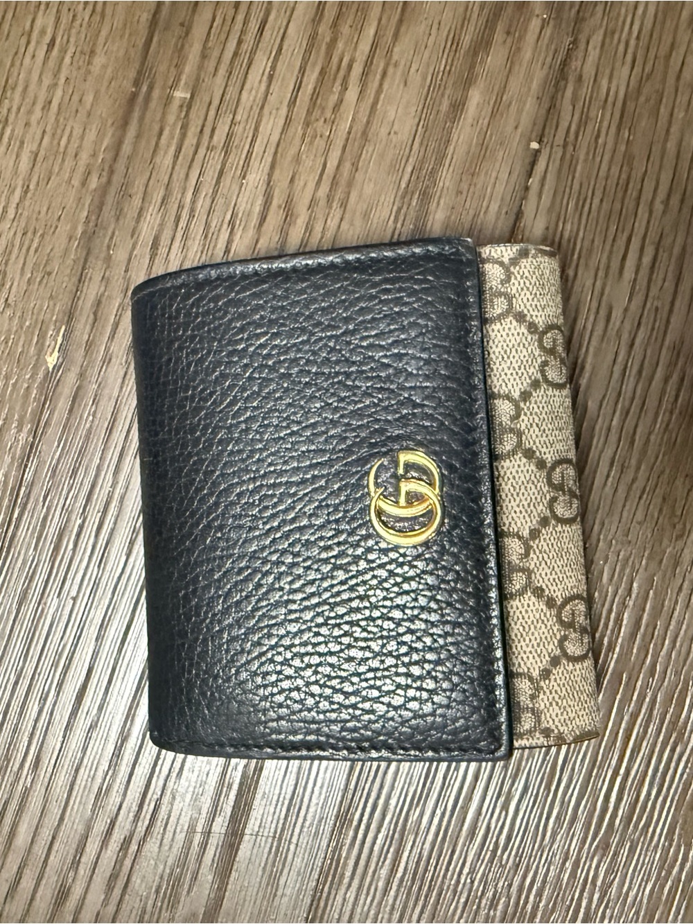 Gucci Black Leather and Beige GG Canvas Key & Card Holder-COA included